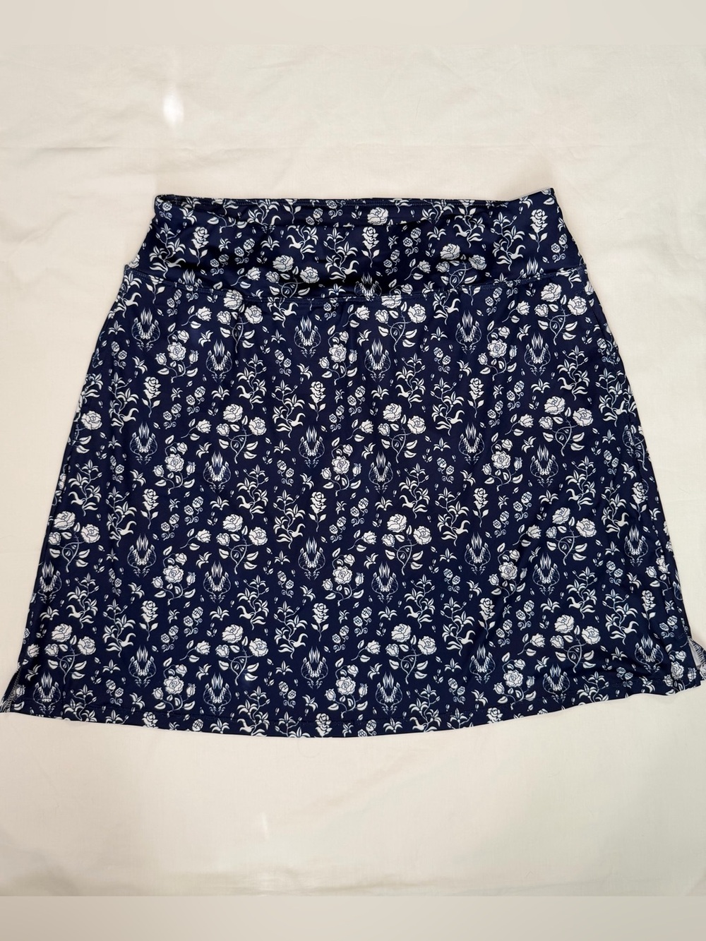 Women's Navy Floral A-Line Athletic Activewear Skort XL